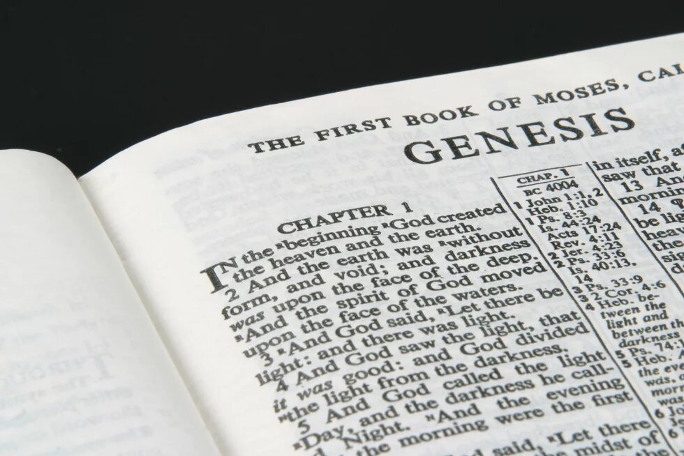 Genesis, das Erste Buch Moses Genesis, das Erste Buch Moses